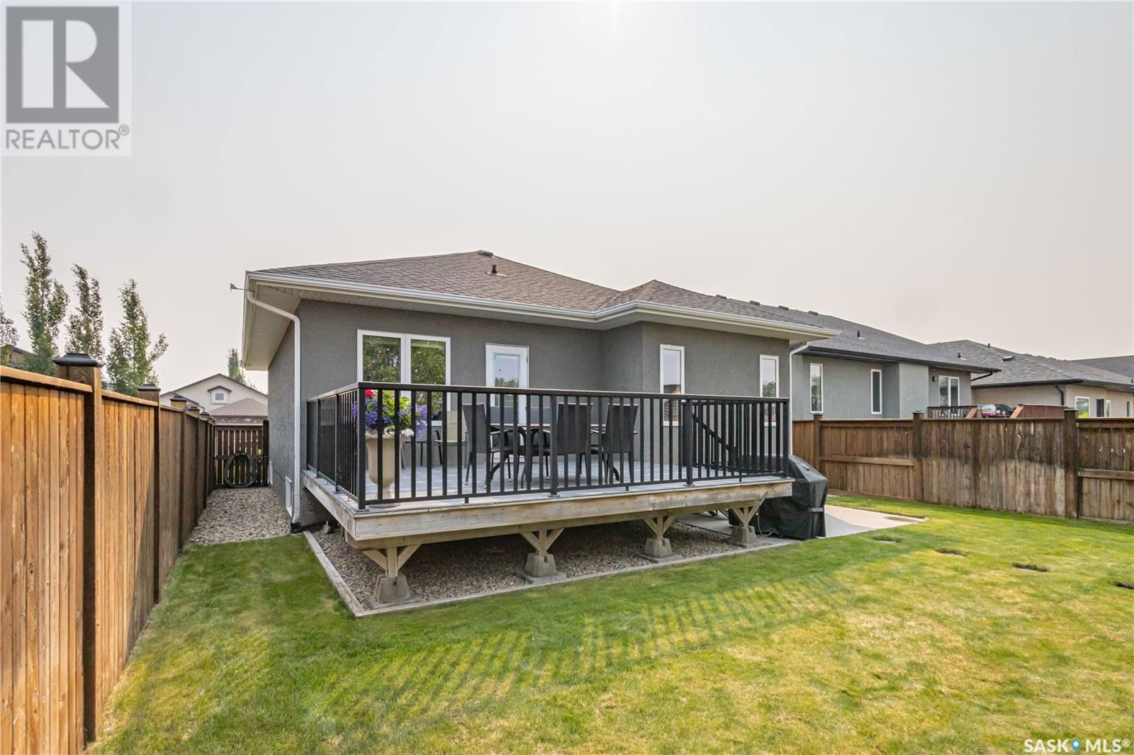 566 REMPEL MANOR Image 47