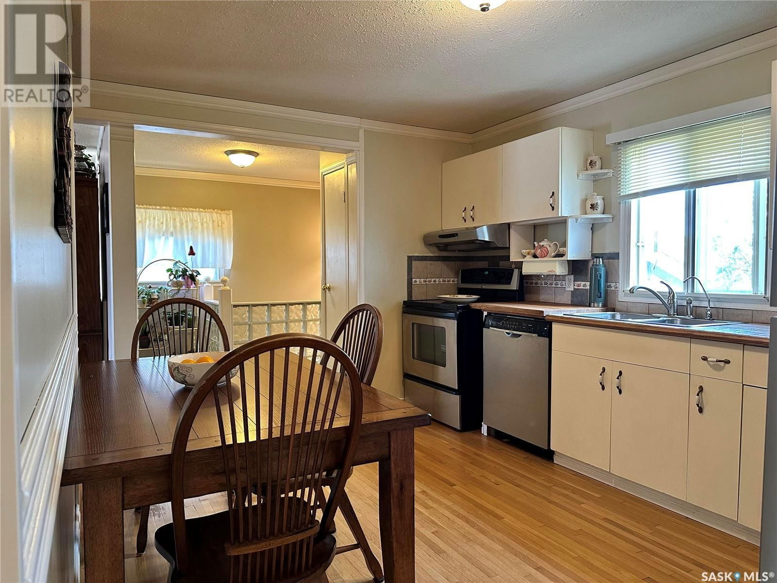 309 3RD STREET Image 10