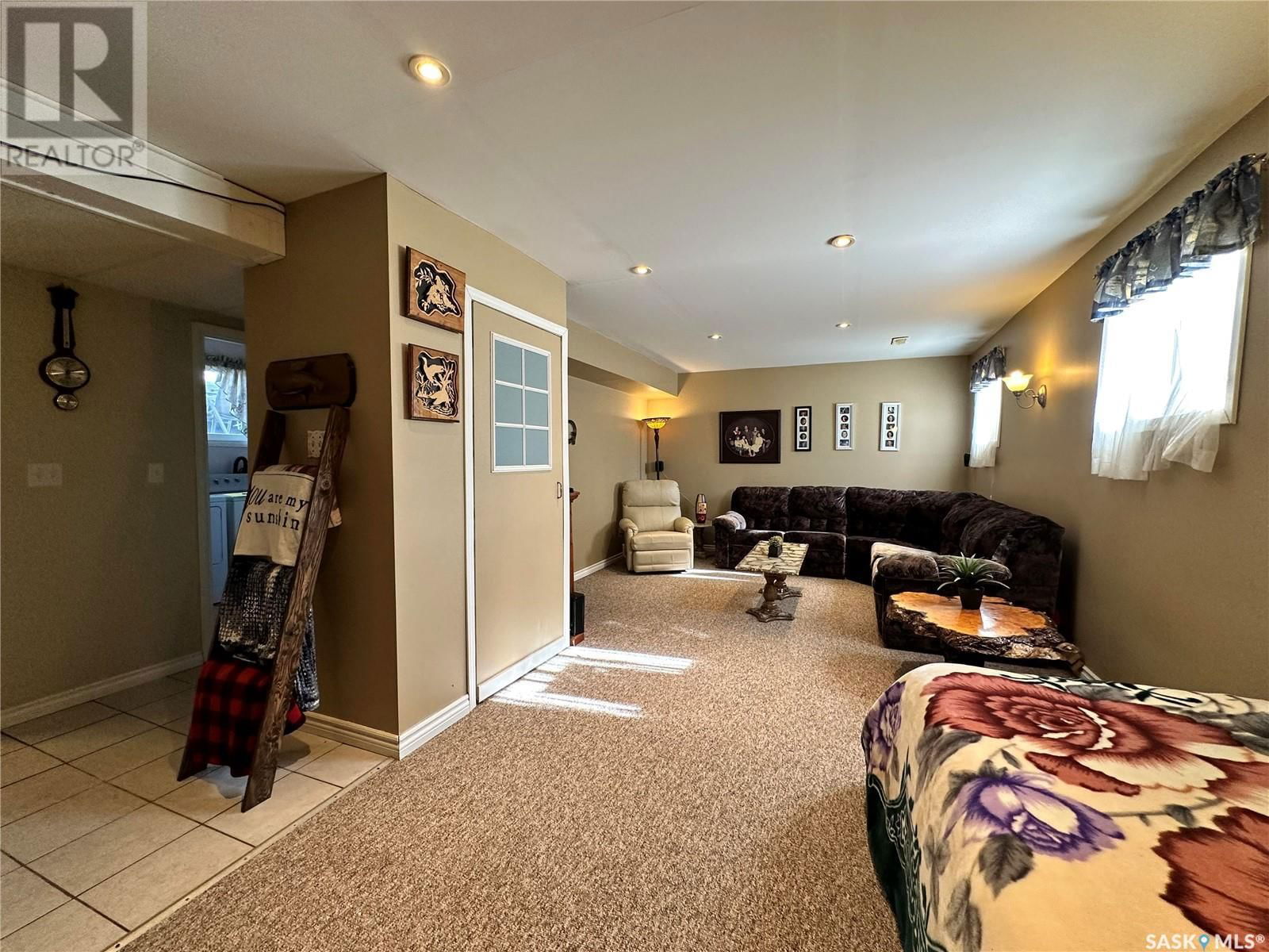 309 3RD STREET Image 25