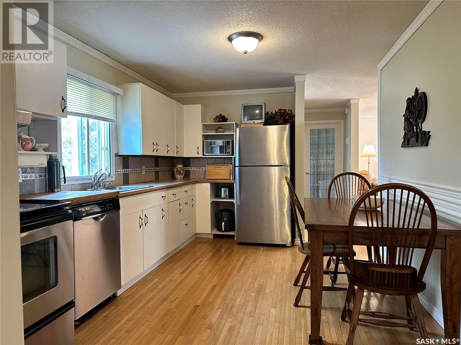 309 3RD STREET Image 8