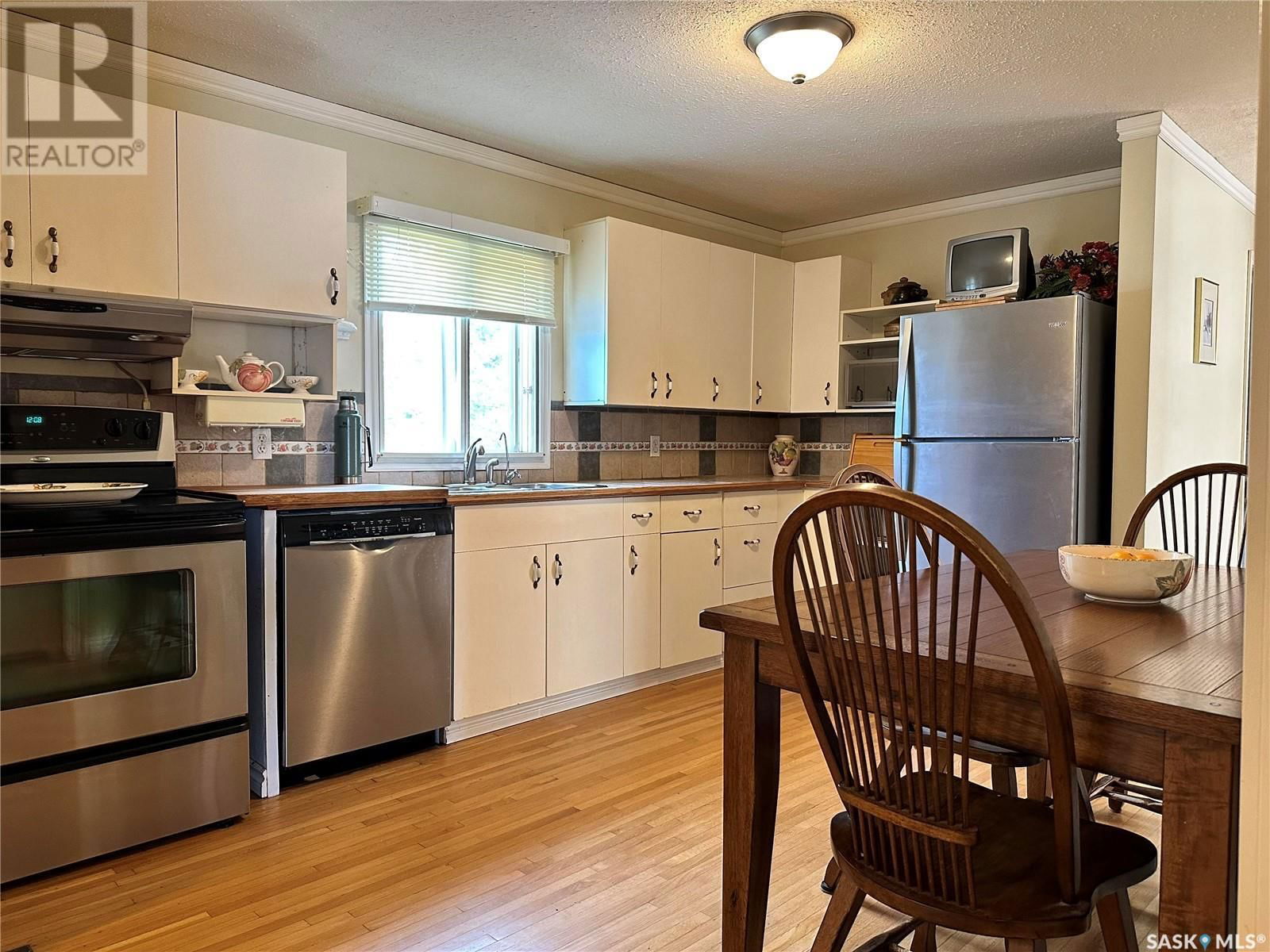 309 3RD STREET Image 9