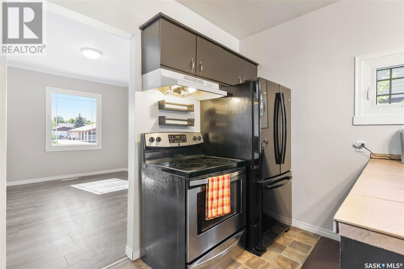 204 4TH AVENUE Image 10