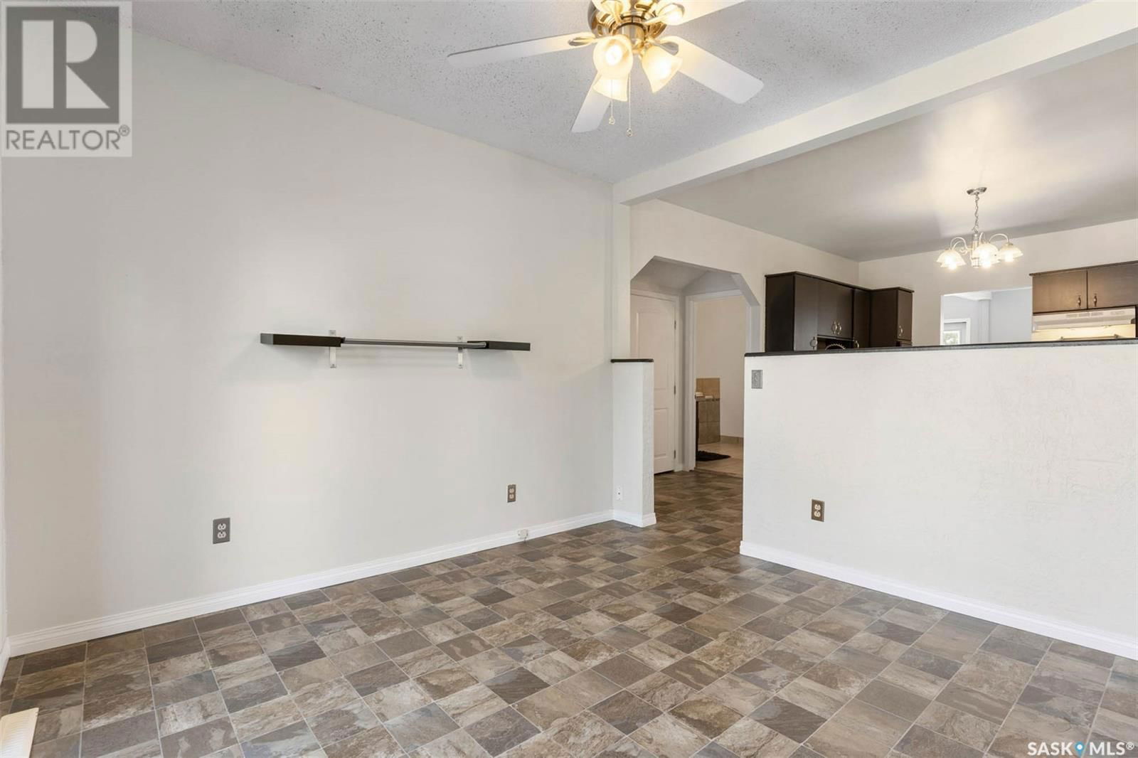 204 4TH AVENUE Image 17