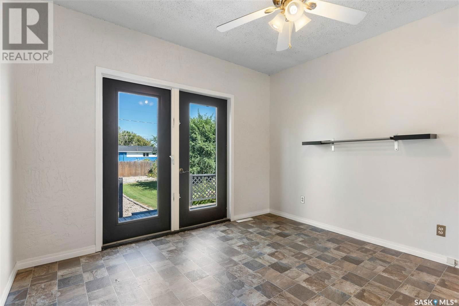 204 4TH AVENUE Image 18