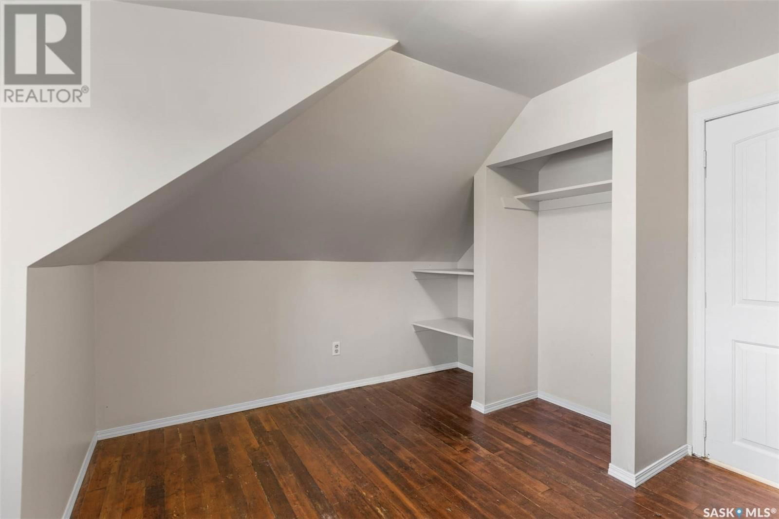 204 4TH AVENUE Image 30