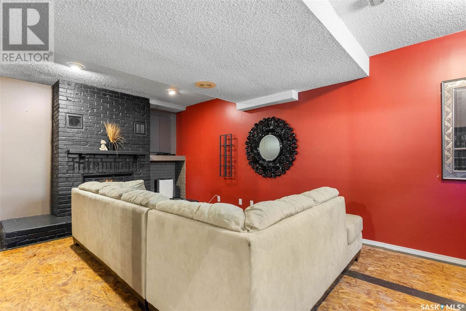 204 4TH AVENUE Image 32