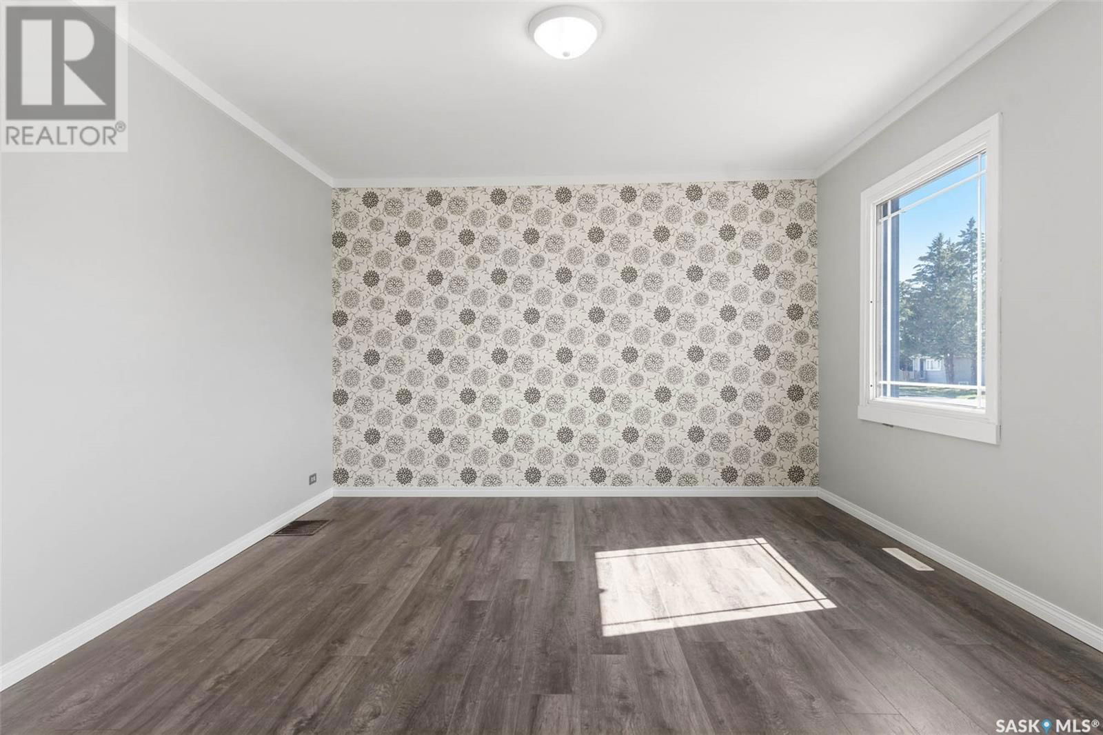 204 4TH AVENUE Image 8