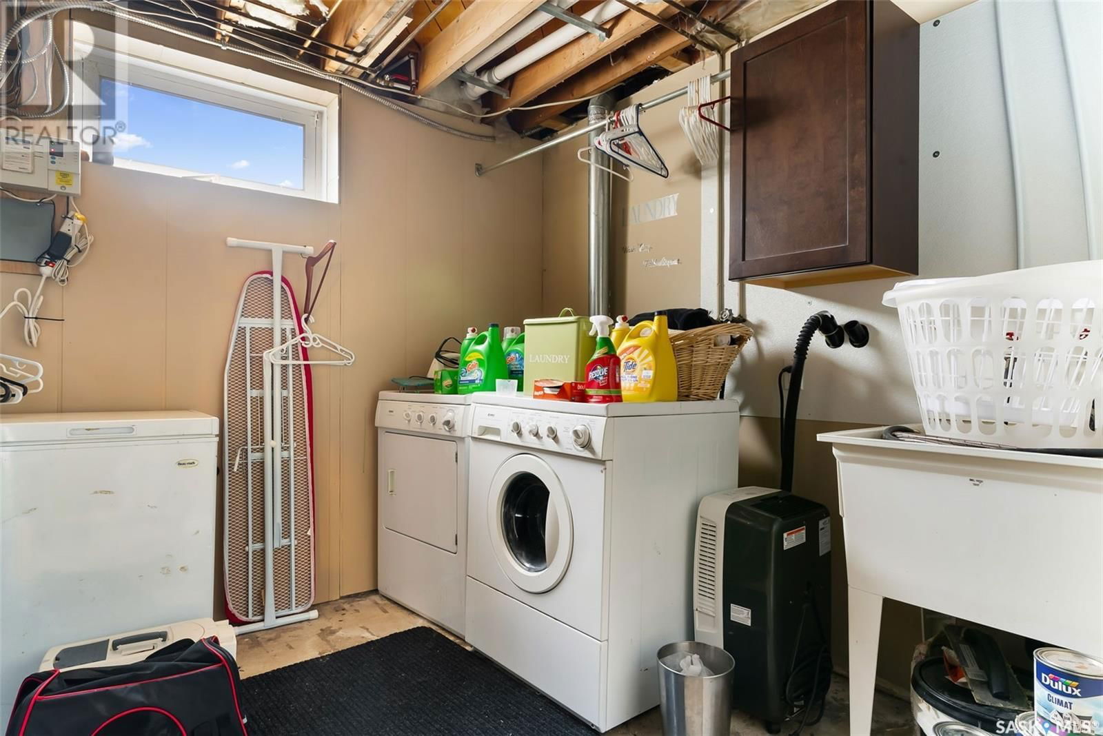 1365 RUPERT STREET Image 25