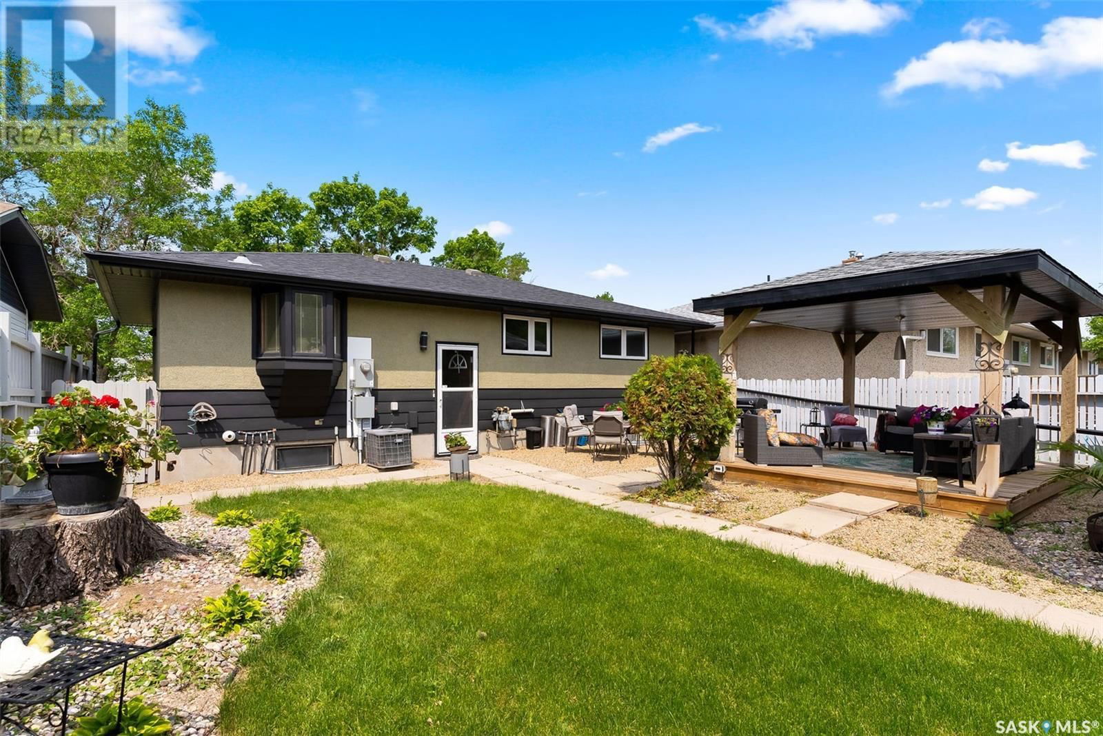 1365 RUPERT STREET Image 26
