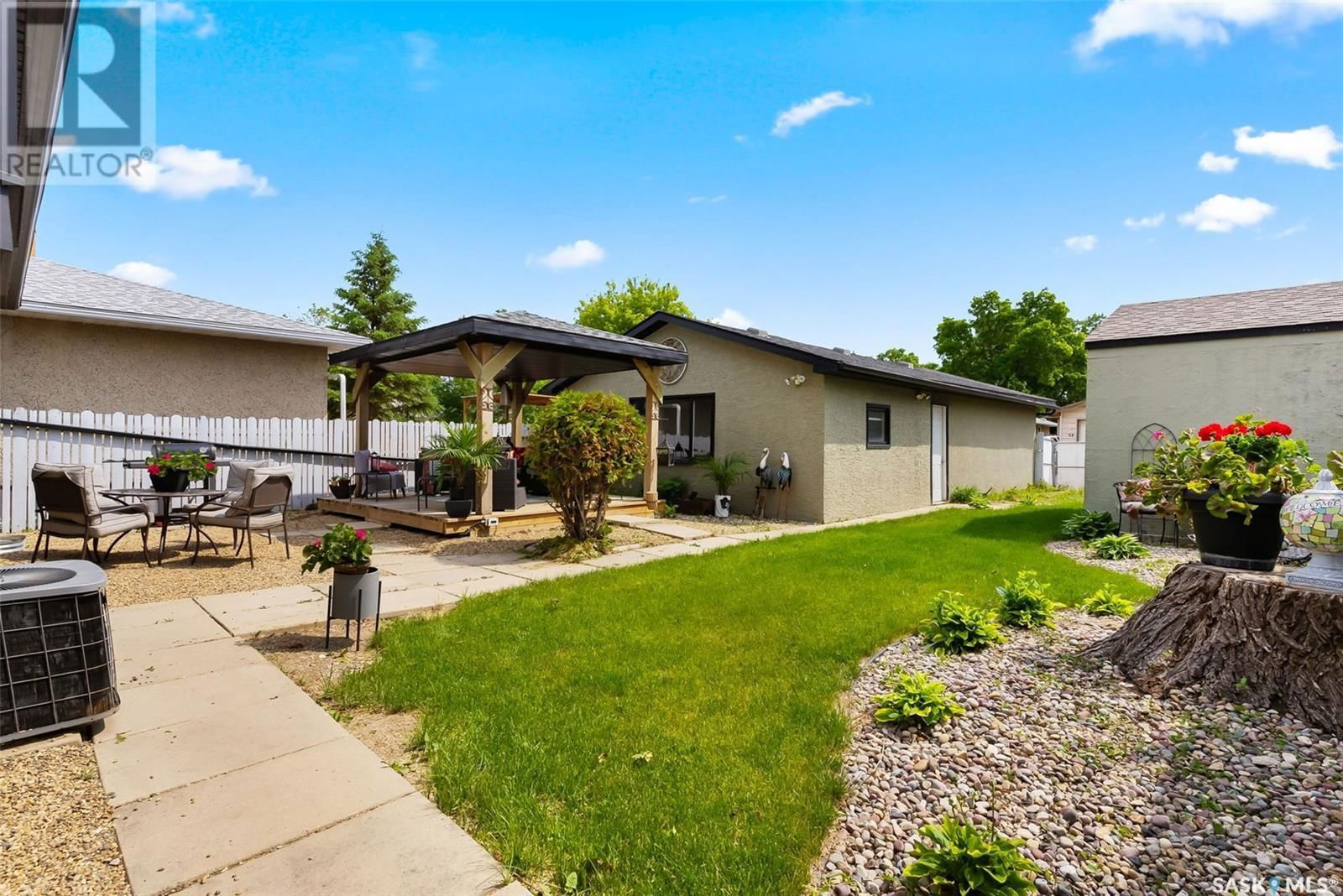 1365 RUPERT STREET Image 28
