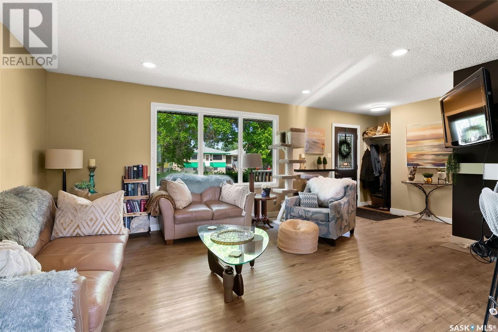 1365 RUPERT STREET Image 3