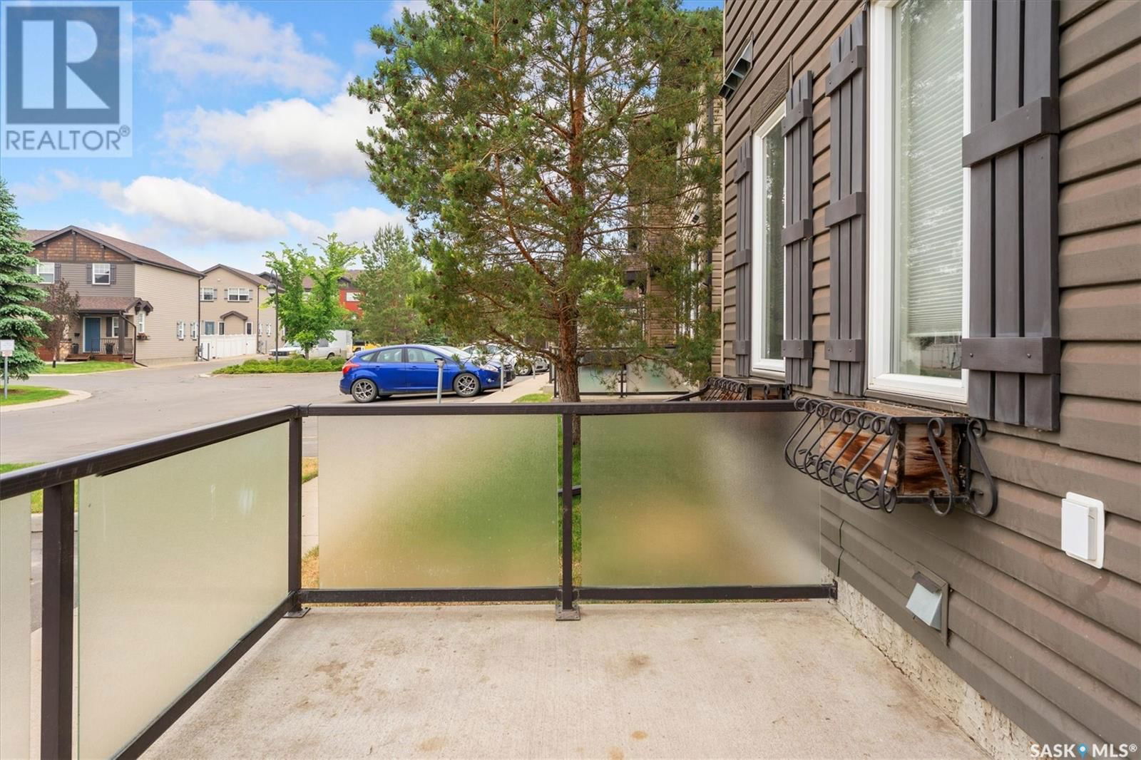 212 LANGLOIS WAY Image 26