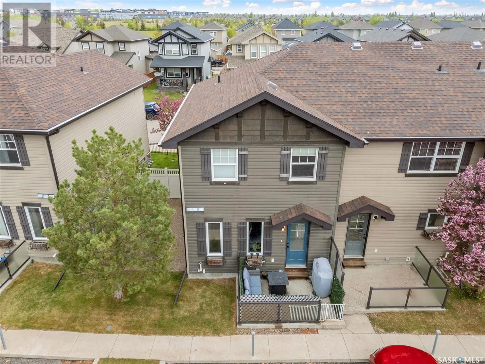 212 LANGLOIS WAY Image 33