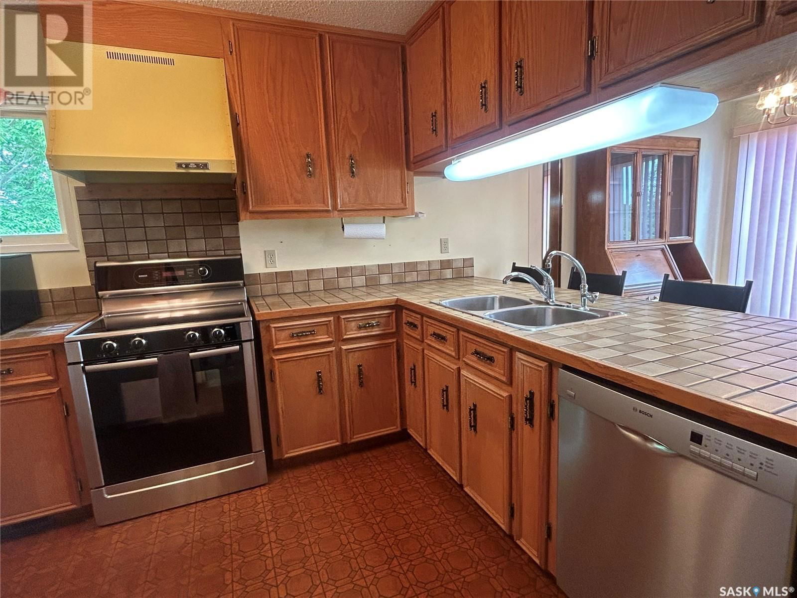 445 3RD STREET Image 20