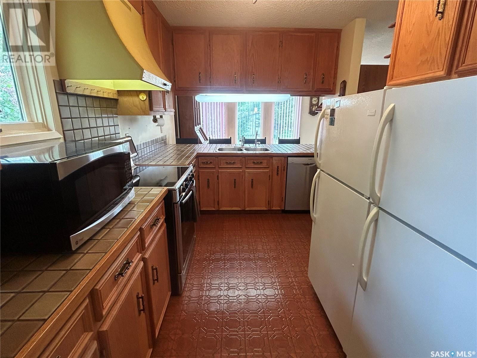 445 3RD STREET Image 23