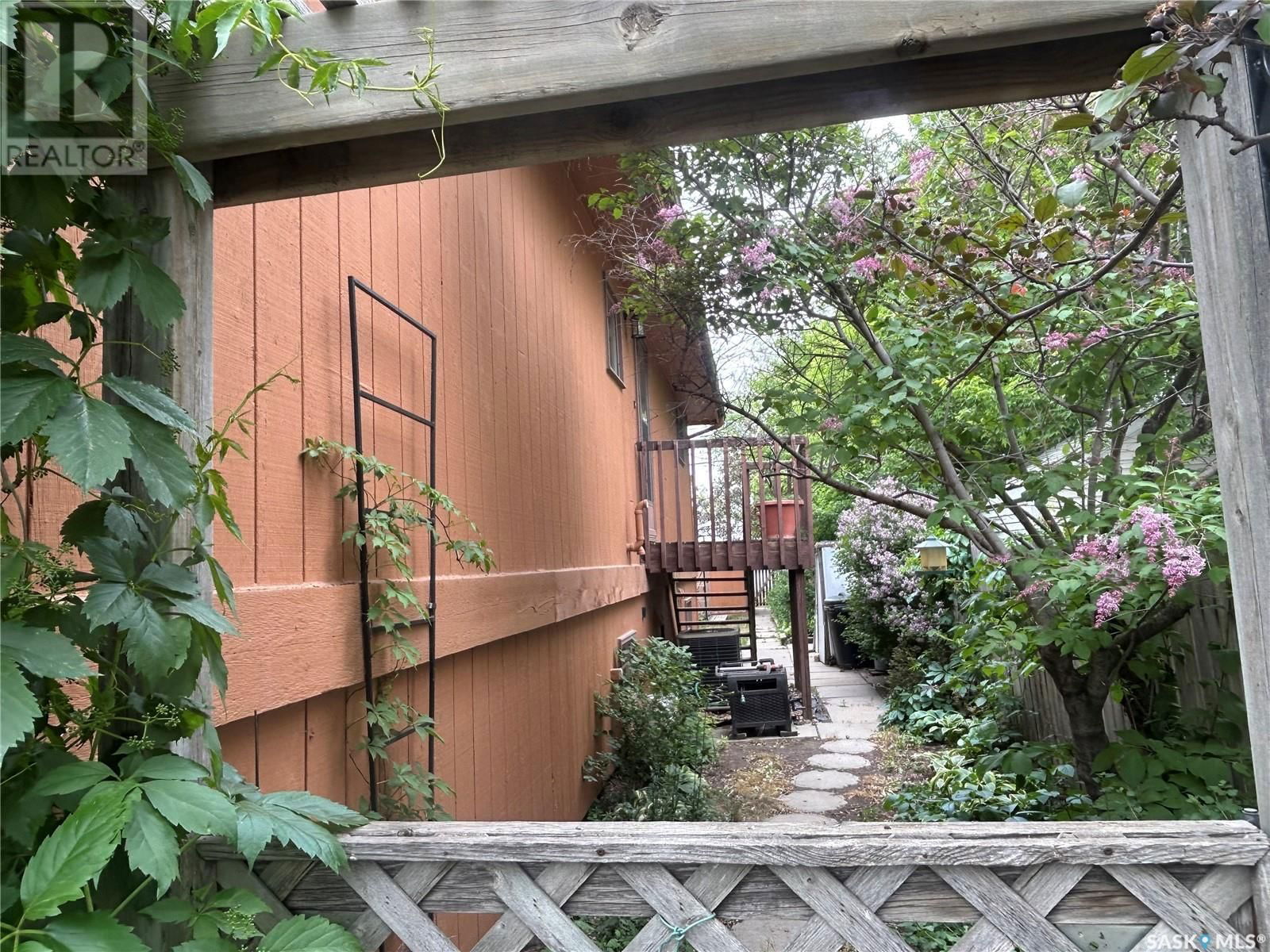 445 3RD STREET Image 6