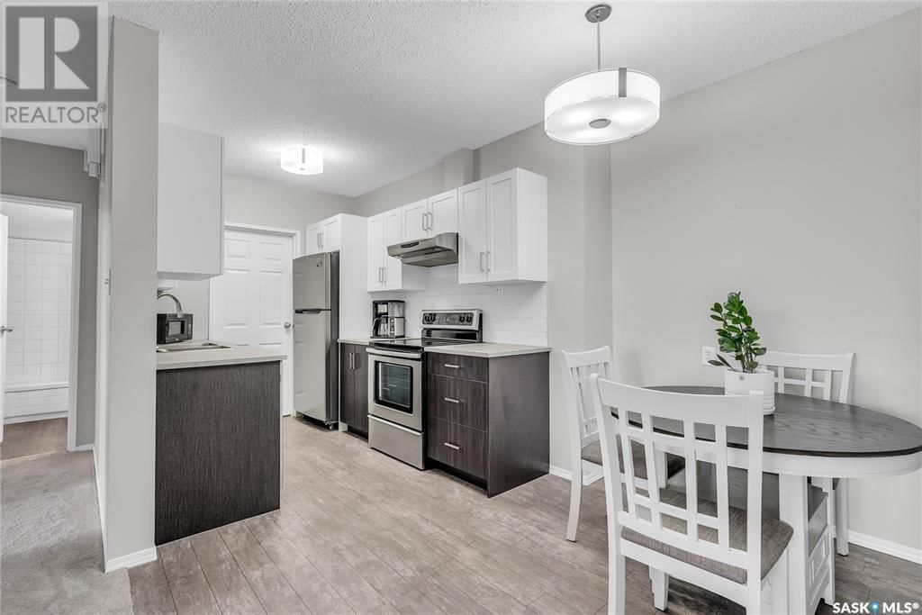 A - 802 KINGSMERE BOULEVARD Image 1