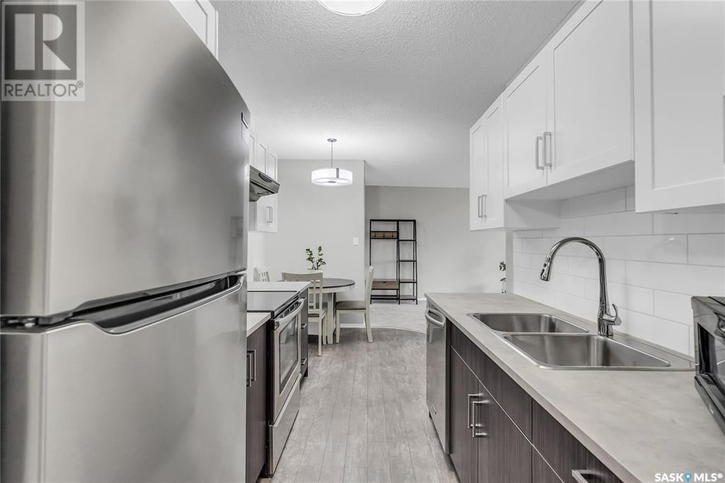 A - 802 KINGSMERE BOULEVARD Image 11