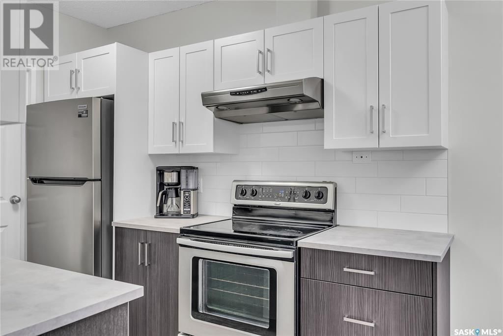 A - 802 KINGSMERE BOULEVARD Image 13