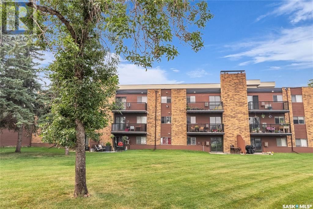 A - 802 KINGSMERE BOULEVARD Image 2