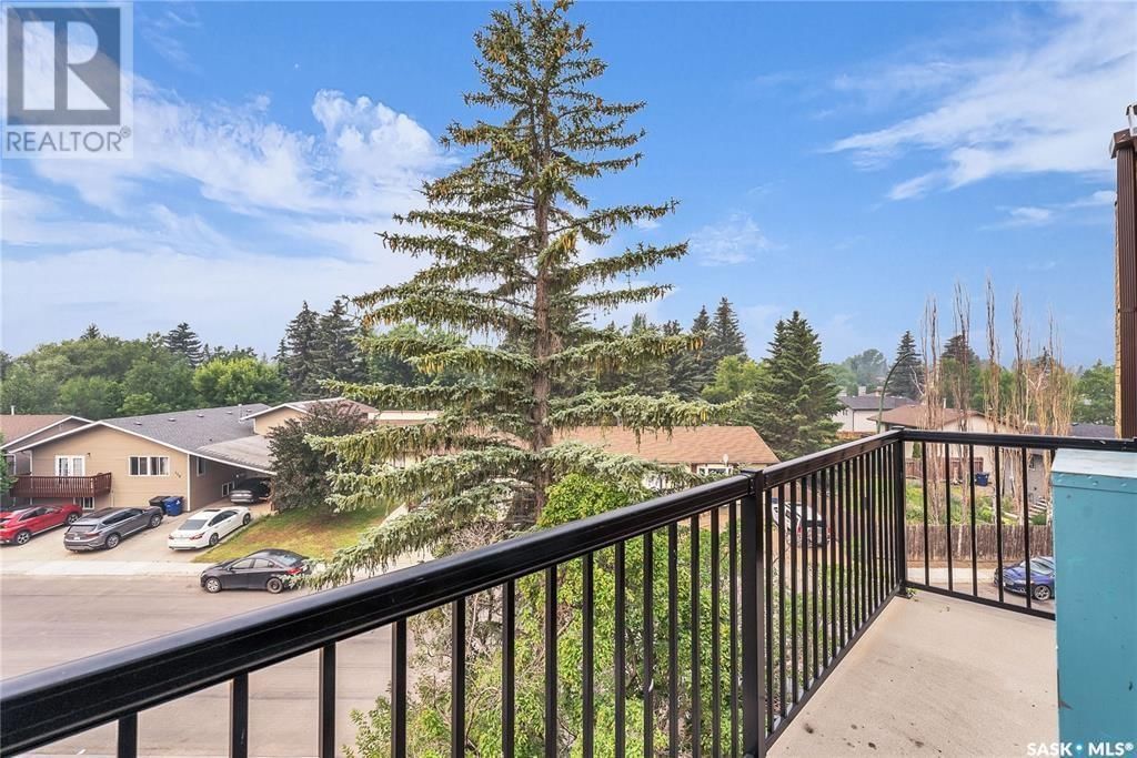 A - 802 KINGSMERE BOULEVARD Image 20