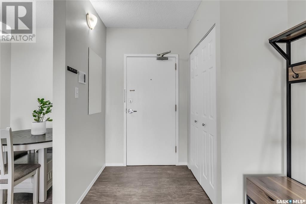 A - 802 KINGSMERE BOULEVARD Image 3