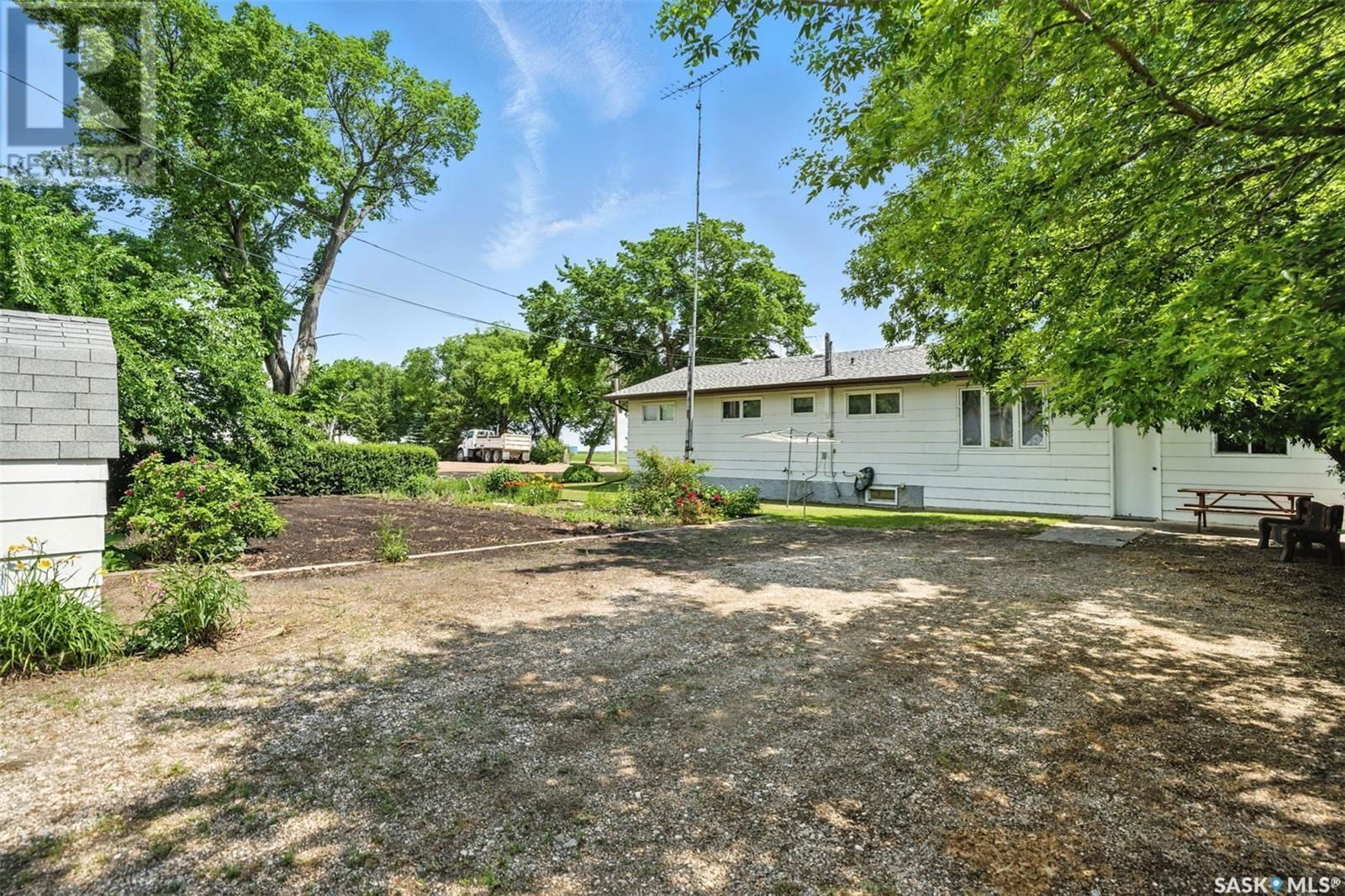 109 RAILWAY AVENUE Image 28