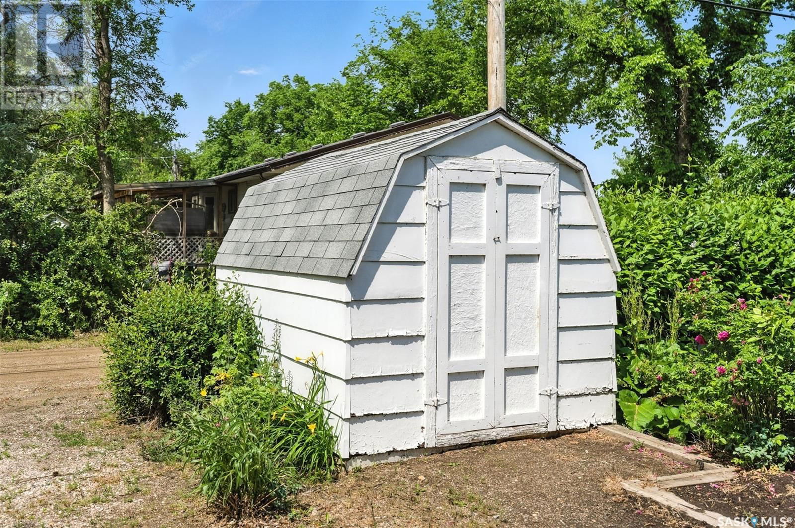 109 RAILWAY AVENUE Image 29