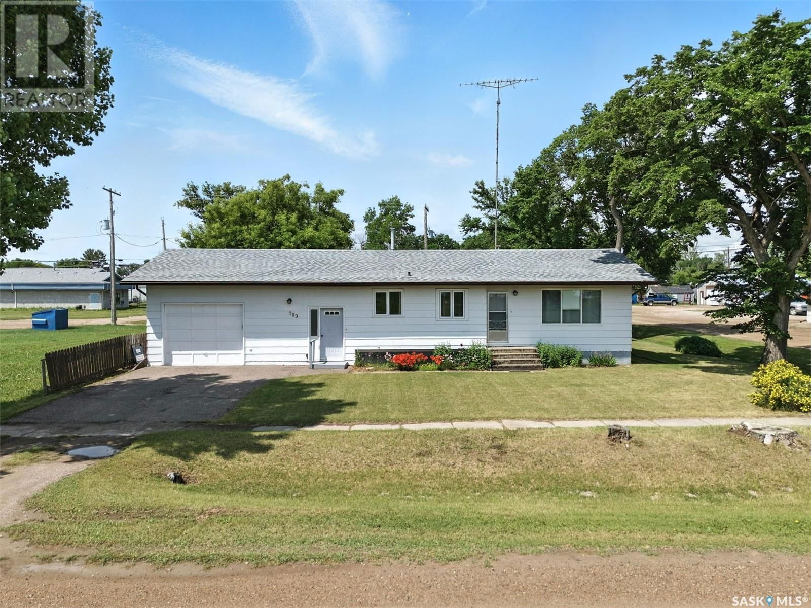 109 RAILWAY AVENUE Image 31