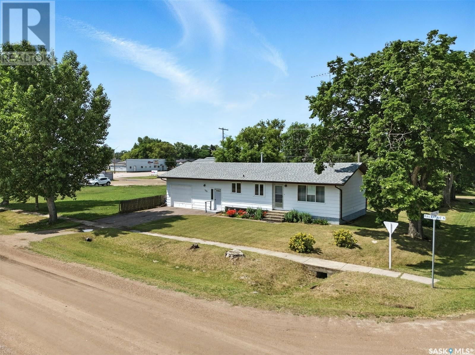 109 RAILWAY AVENUE Image 32