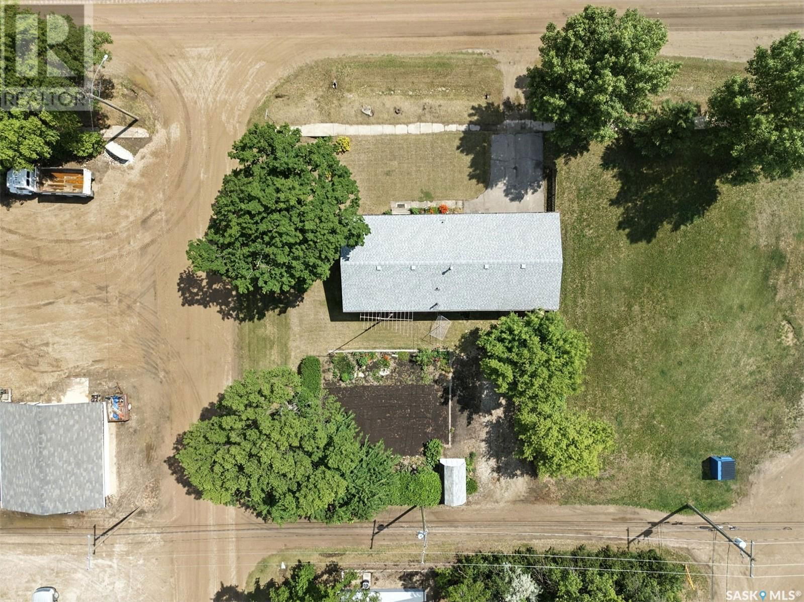 109 RAILWAY AVENUE Image 35