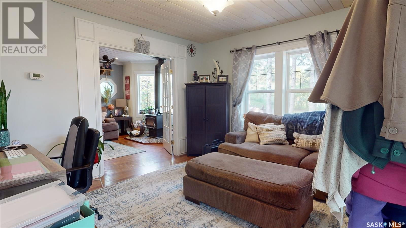 FORREST ACREAGE Image 17