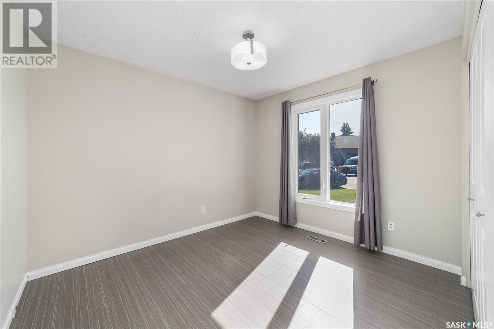 2706 MCKEOWN PLACE Image 15