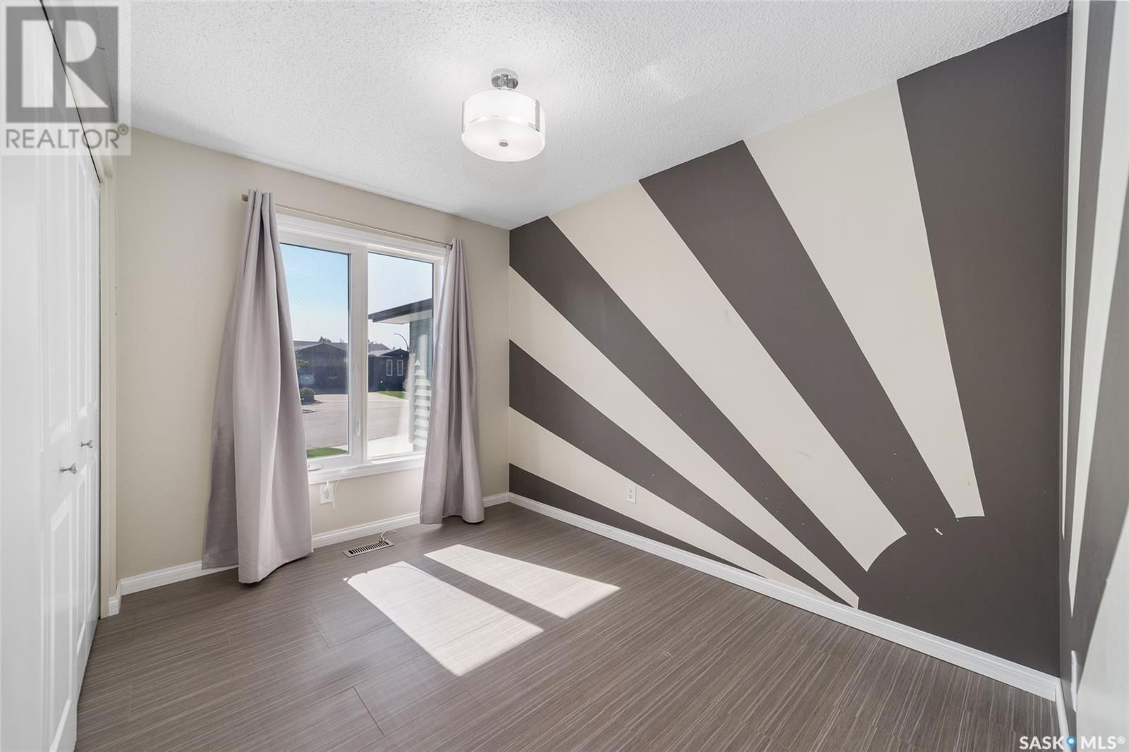 2706 MCKEOWN PLACE Image 17