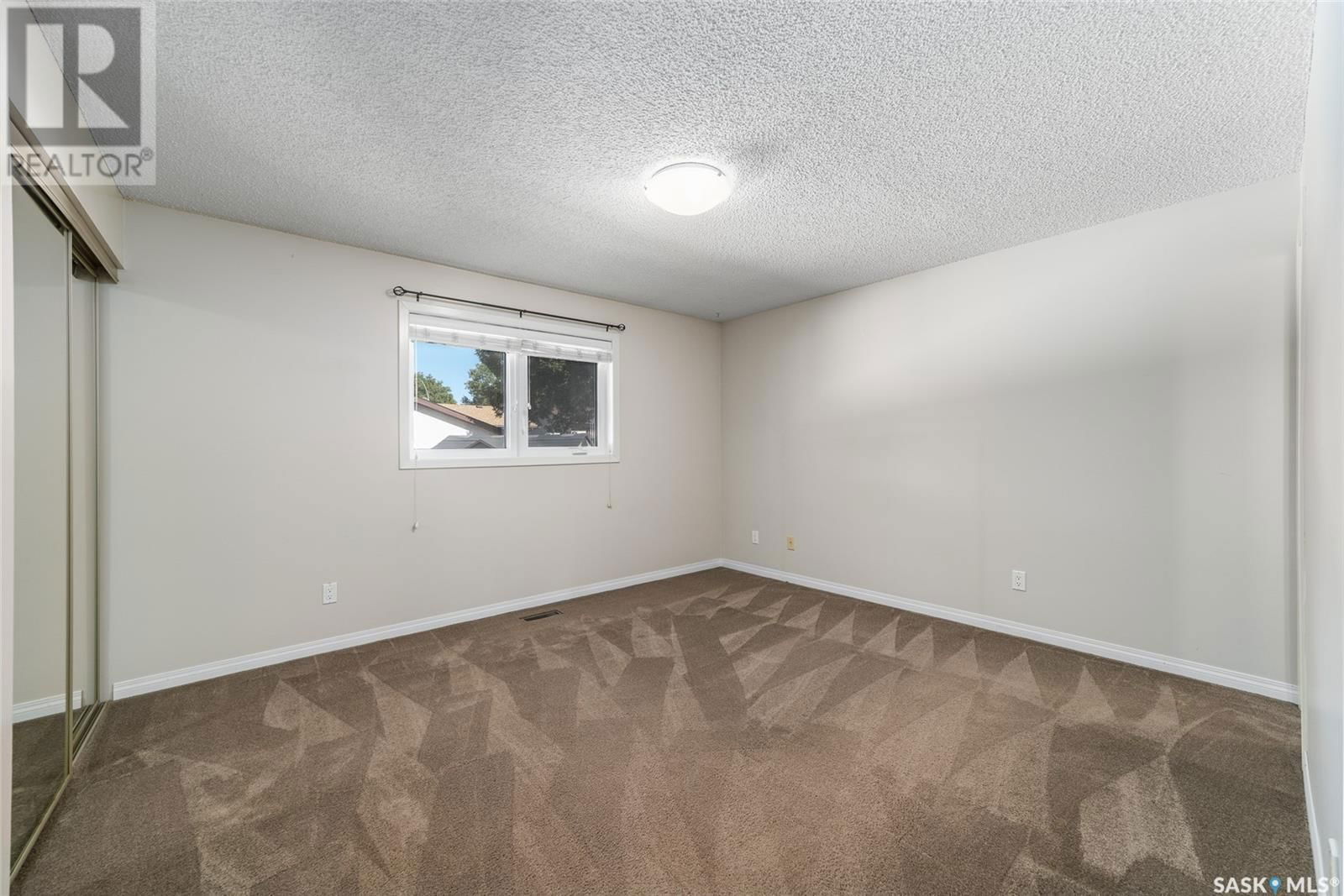 2706 MCKEOWN PLACE Image 19
