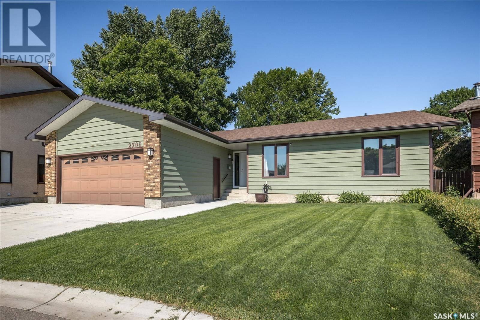 2706 MCKEOWN PLACE Image 2