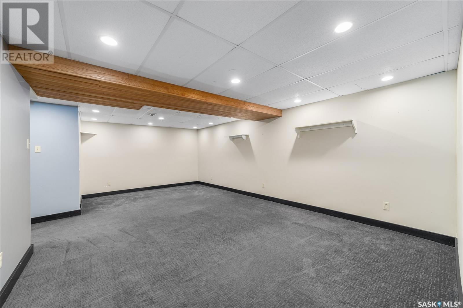 2706 MCKEOWN PLACE Image 26