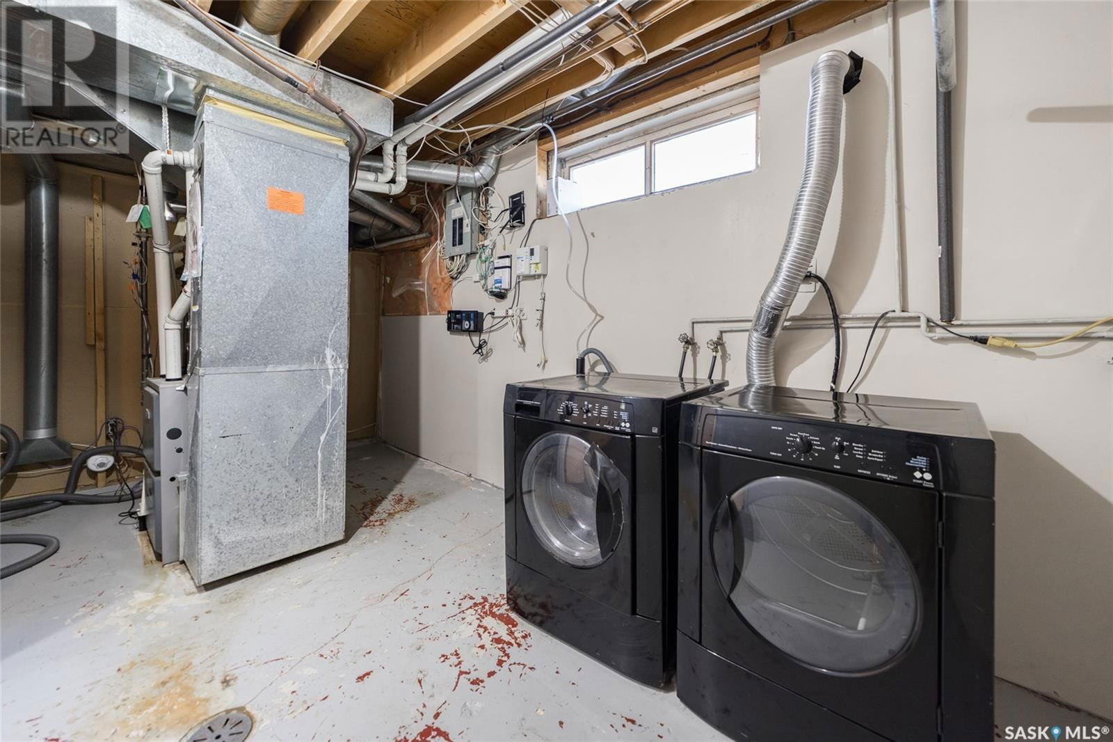 2706 MCKEOWN PLACE Image 33