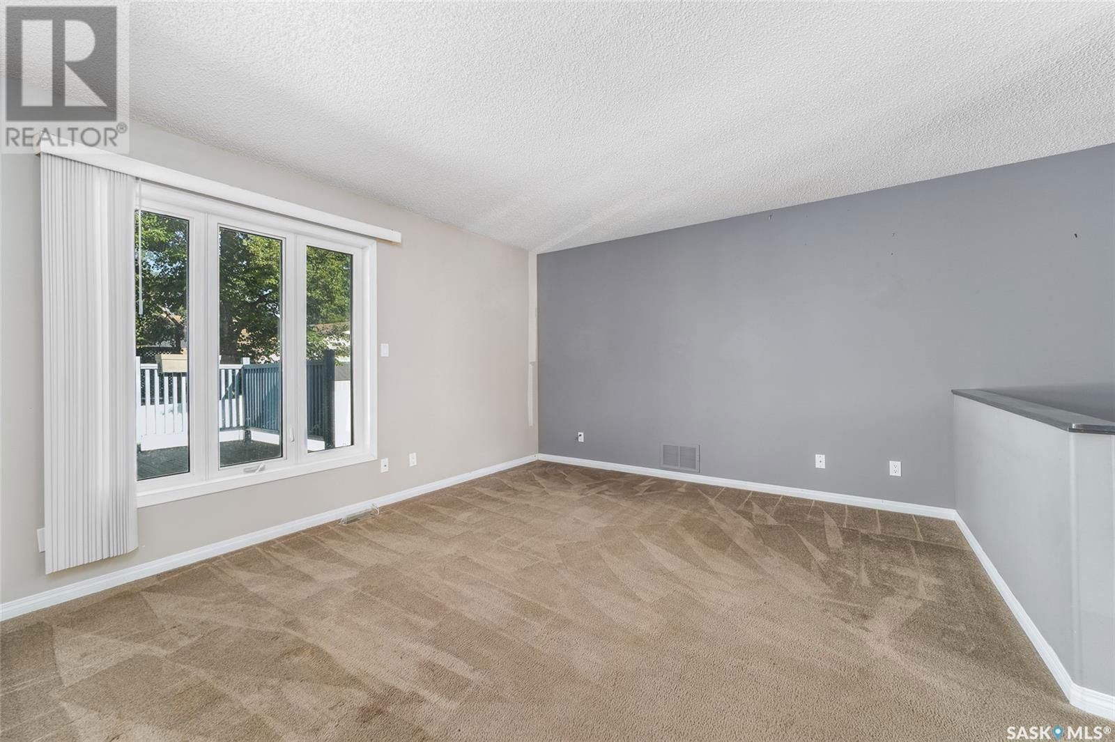 2706 MCKEOWN PLACE Image 4