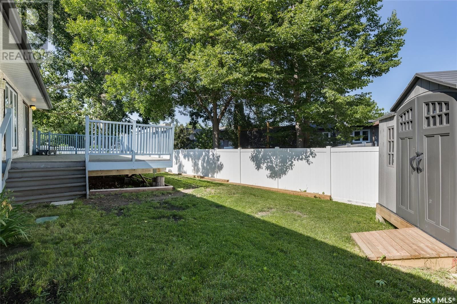 2706 MCKEOWN PLACE Image 40