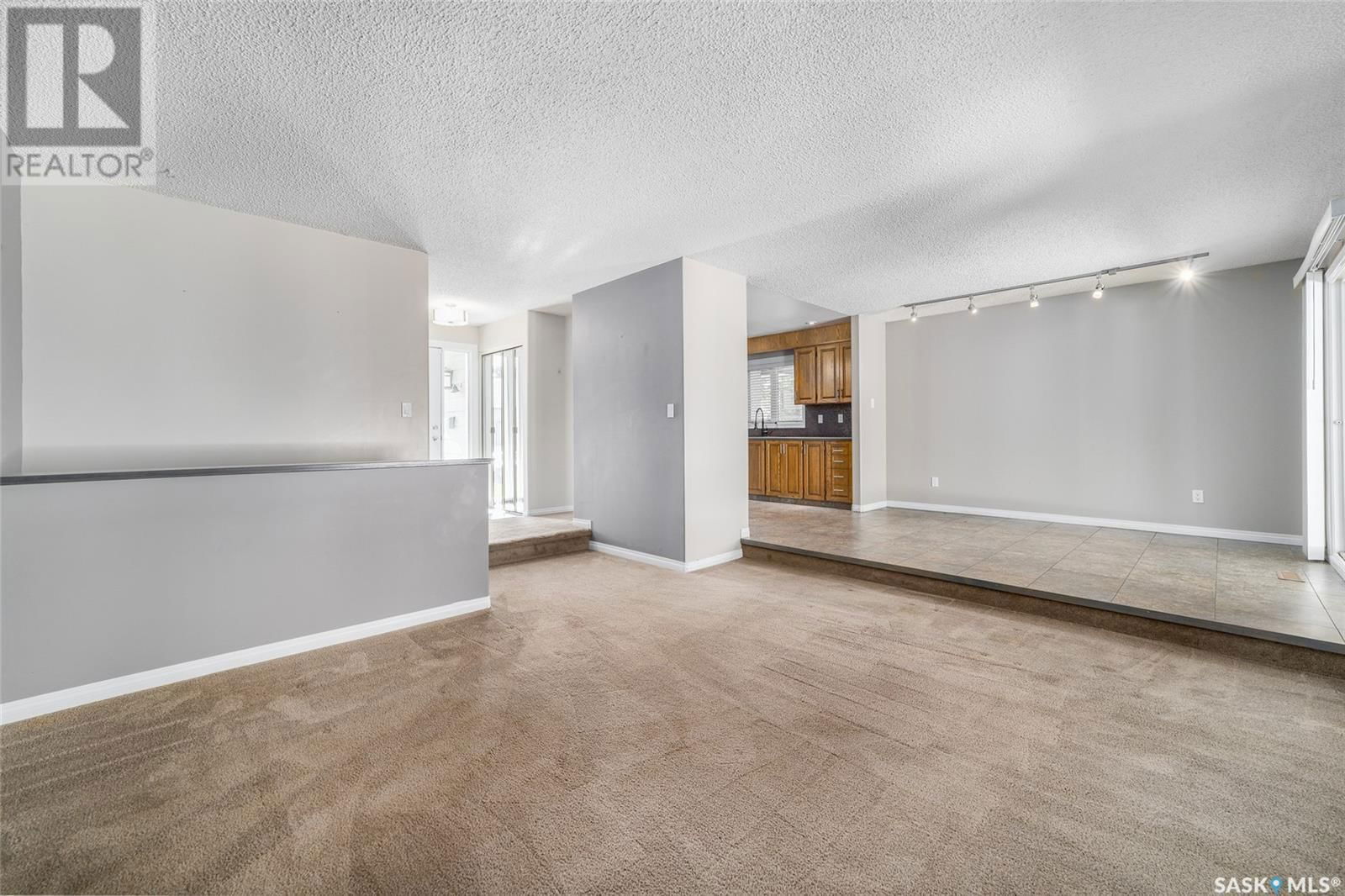 2706 MCKEOWN PLACE Image 6