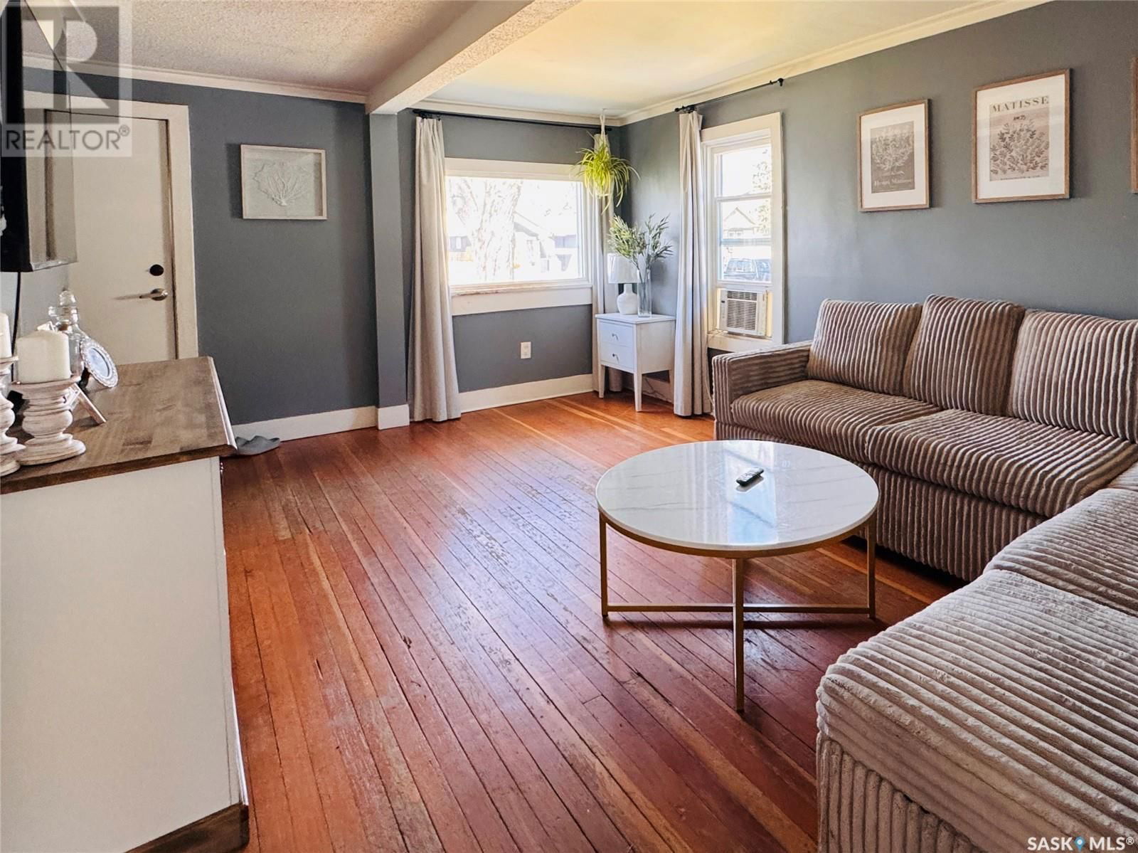 1218 E AVENUE N Image 5