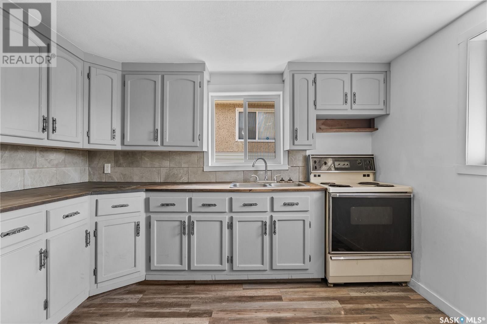 368 ROSE STREET Image 15