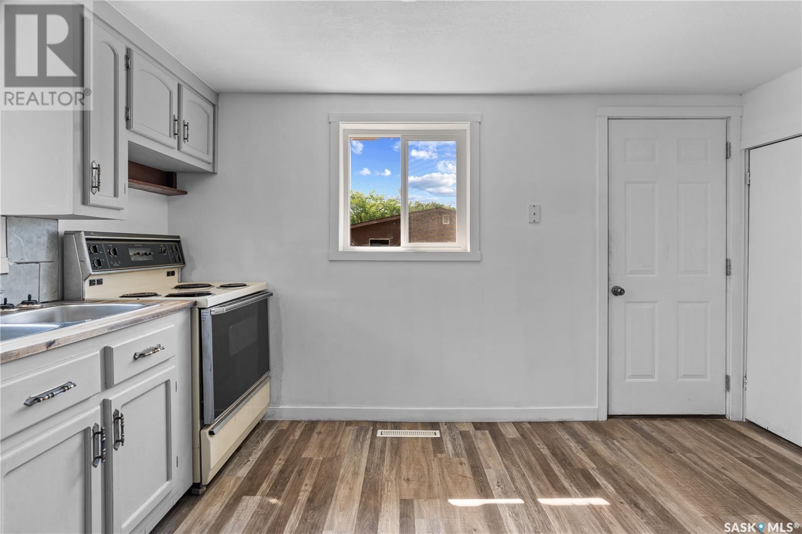 368 ROSE STREET Image 17