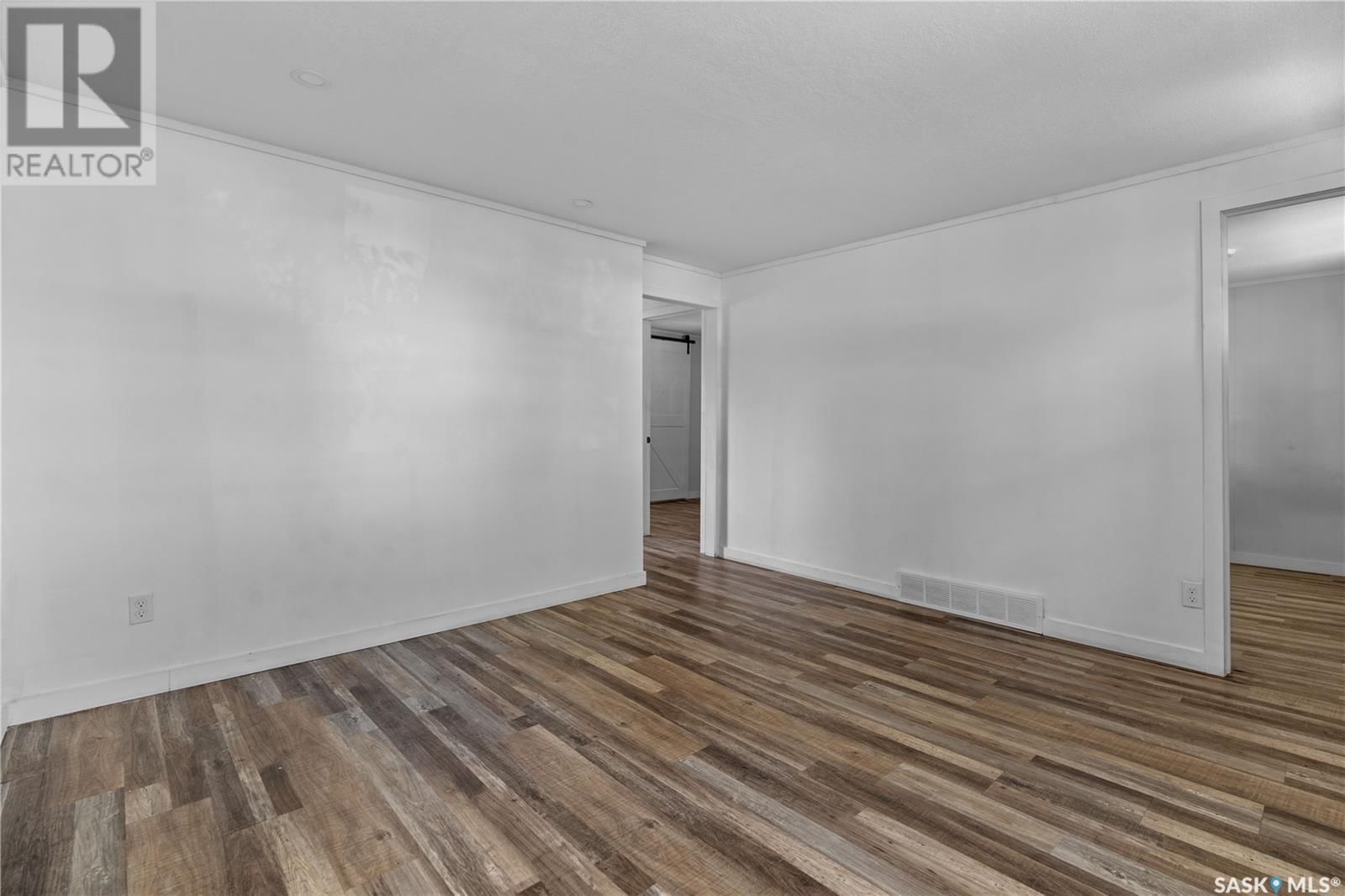 368 ROSE STREET Image 8