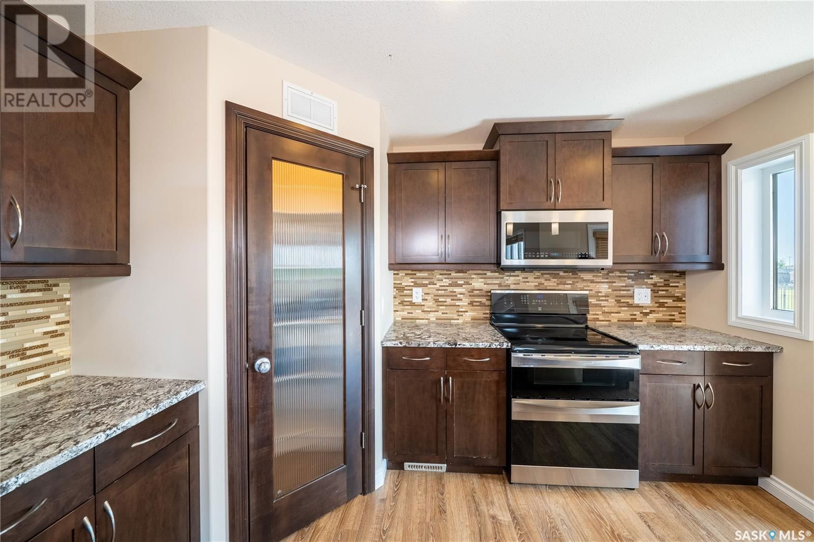 5677 GLIDE CRESCENT Image 13