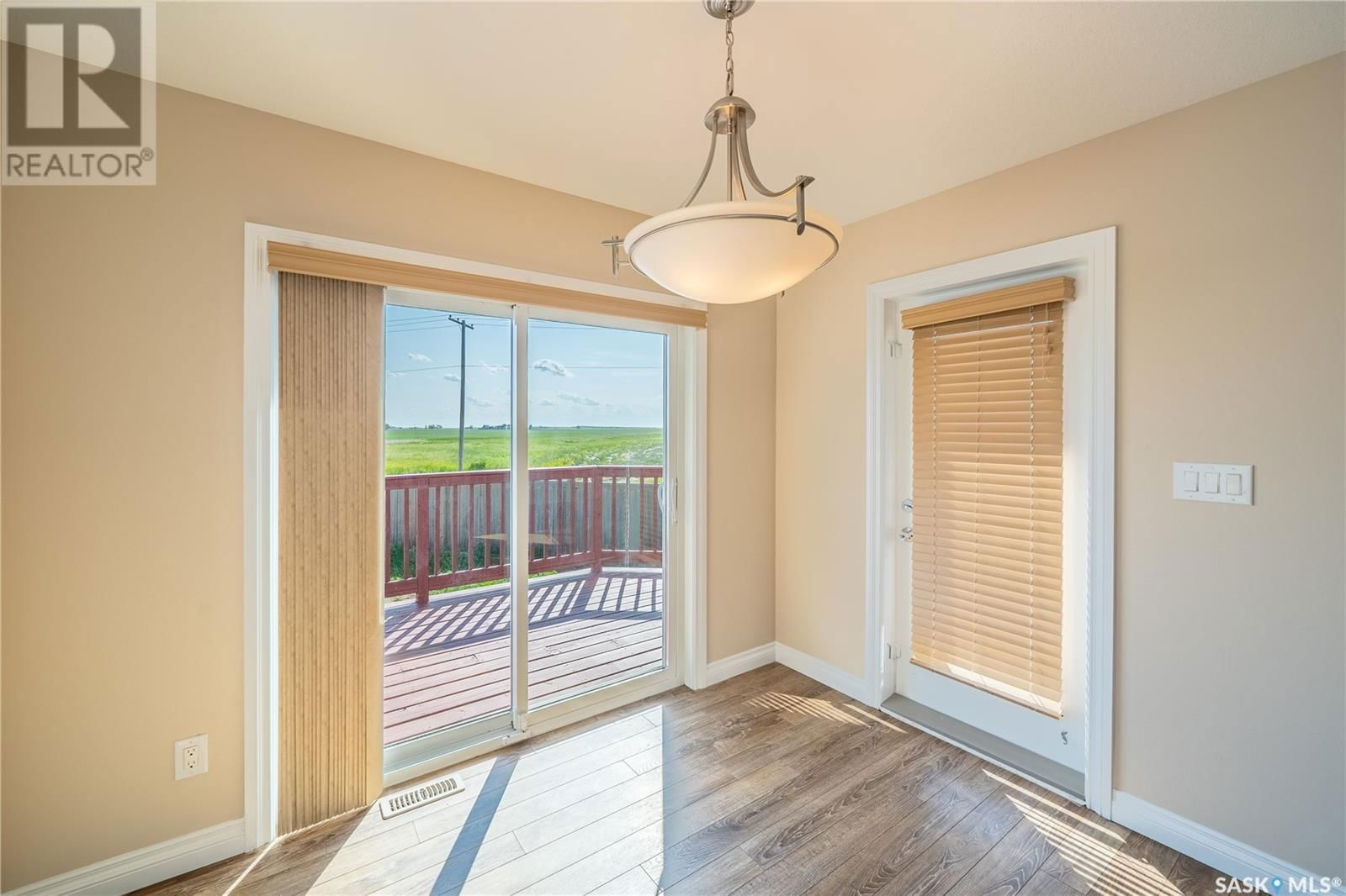 5677 GLIDE CRESCENT Image 14