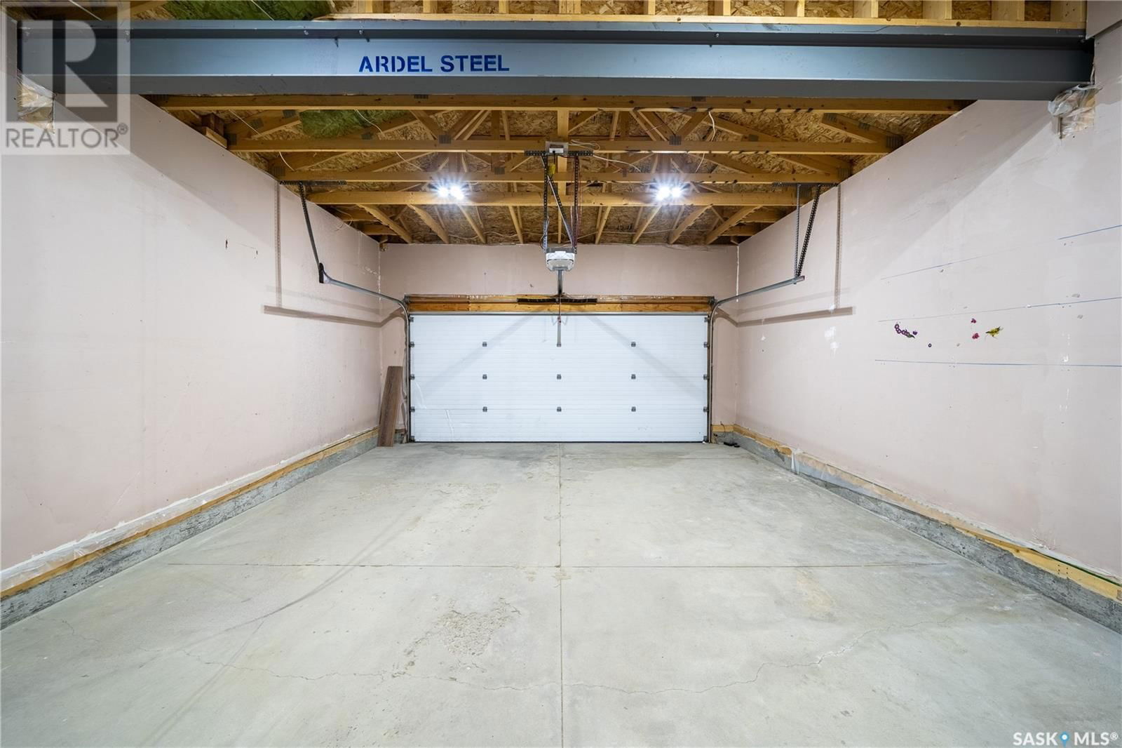 5677 GLIDE CRESCENT Image 18