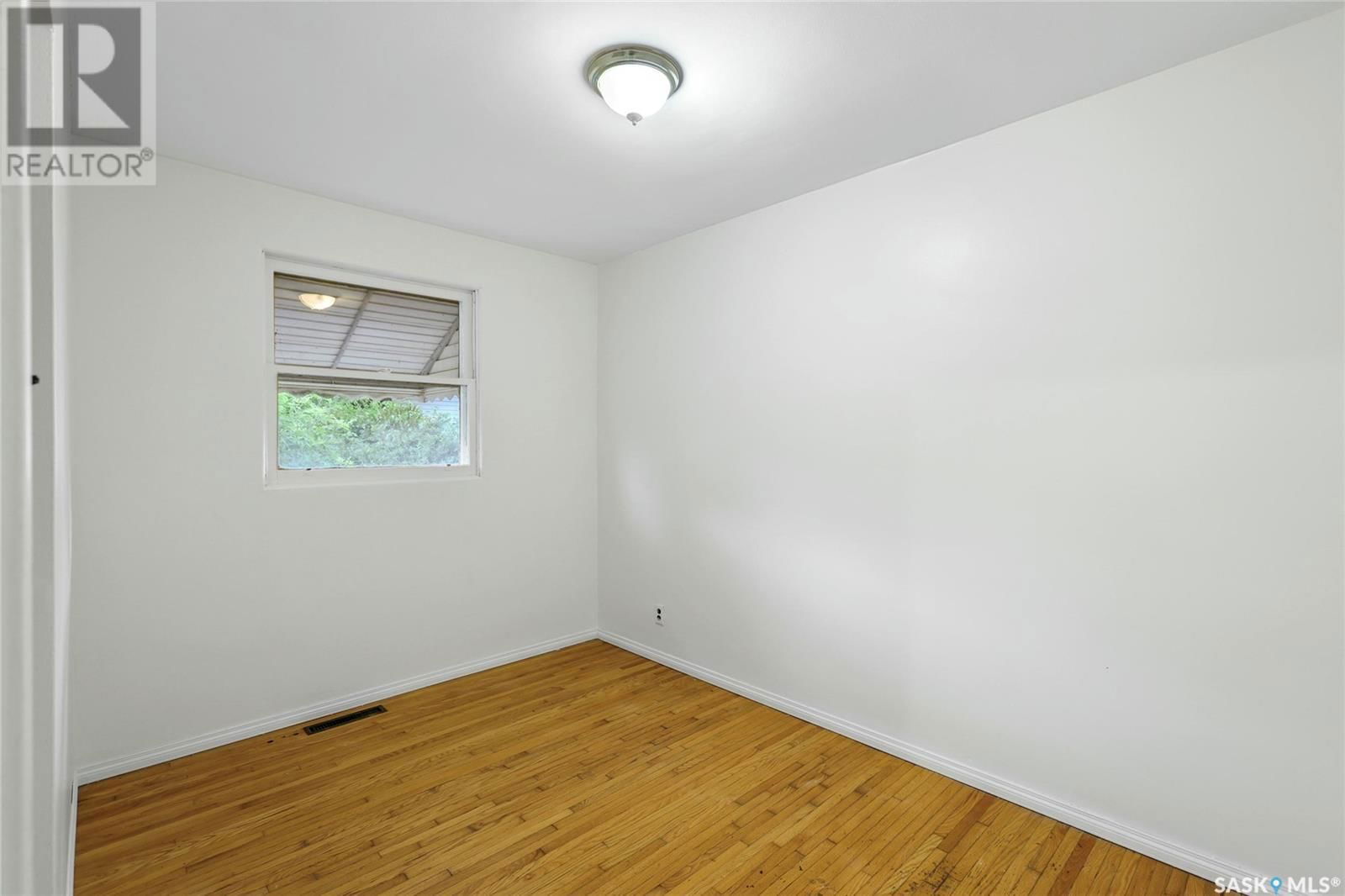 760 HORACE STREET Image 13