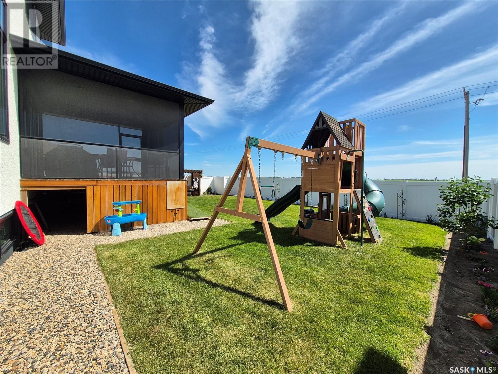 836 MCTAGGART DRIVE Image 42